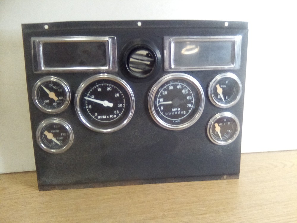 1990 Sterling Instrument Cluster