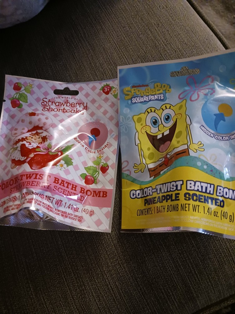 Strawberry Shortcake & SpongeBob SquarePants Bath Bombs Strawberry Pineapple