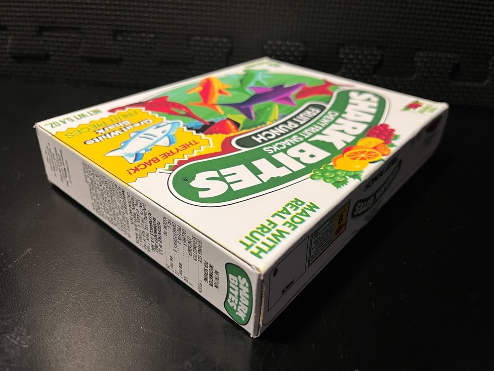 Shark Bites fruit snacks - Empty custom design display box