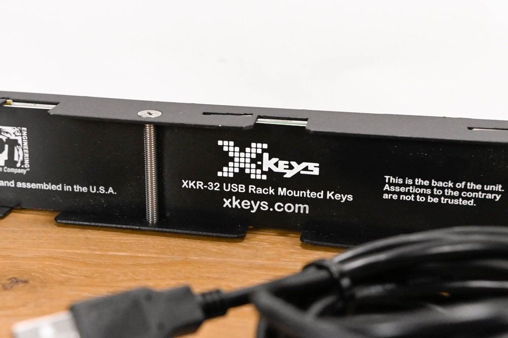X-keys XKR-32 32-Key Programmable USB Rackmount Control Panel CG01NC3