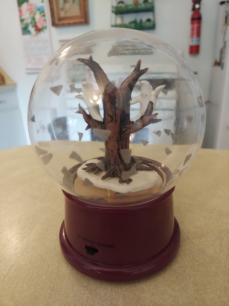 Gemmy Halloween Spooky Tree Ghost Tornado Talking Snow Globe
