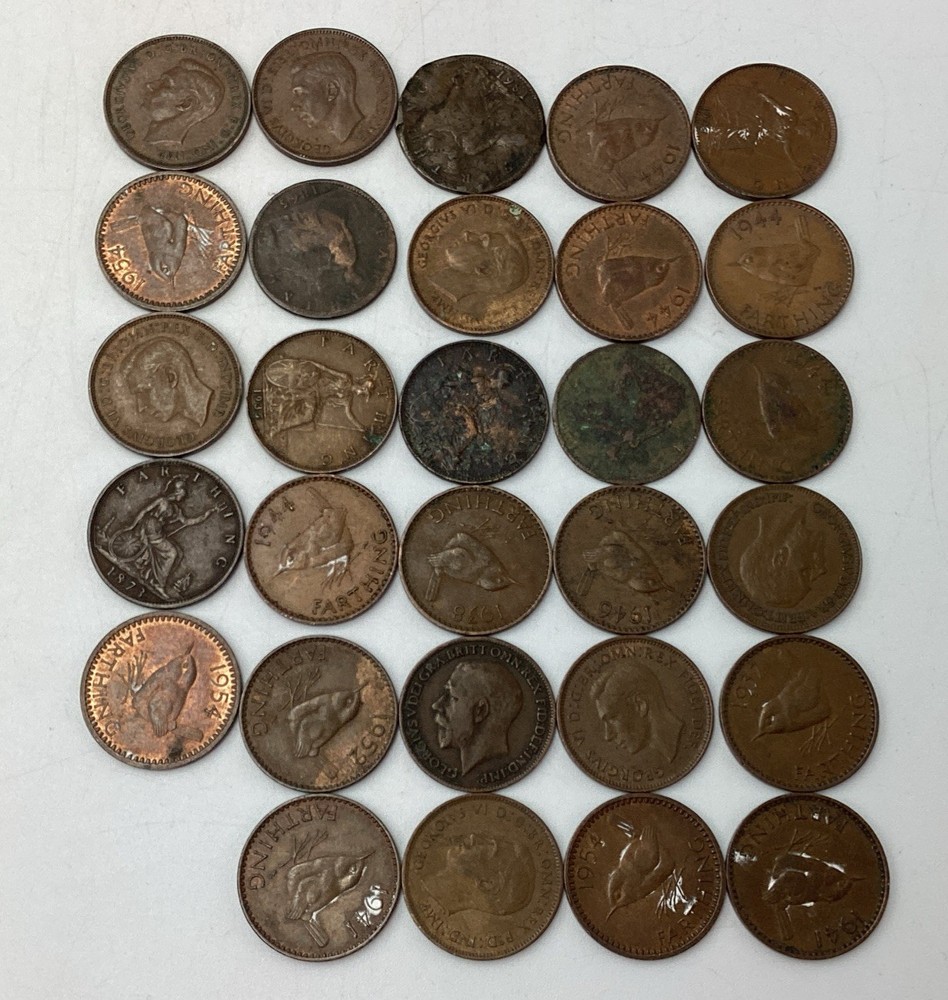 Farthings 28 Mixed Dates Including 2 1934. Various Conditions