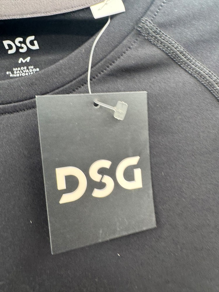 NWT DSG Compression Base Layer Men's Medium Black Crew Neck Long Sleeve Pullover