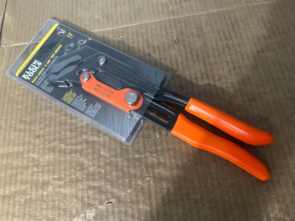 *NEW* KLEIN TOOLS 13" QUICK ADJUST S-JAW PIPE WRENCH 68230