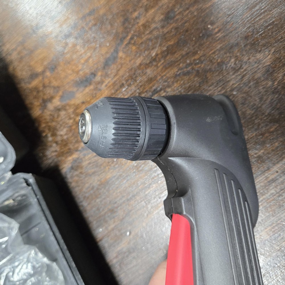 Handy Toughtest 18 Volt Angle Drill 2 batteries, Charger, Case TESTED
