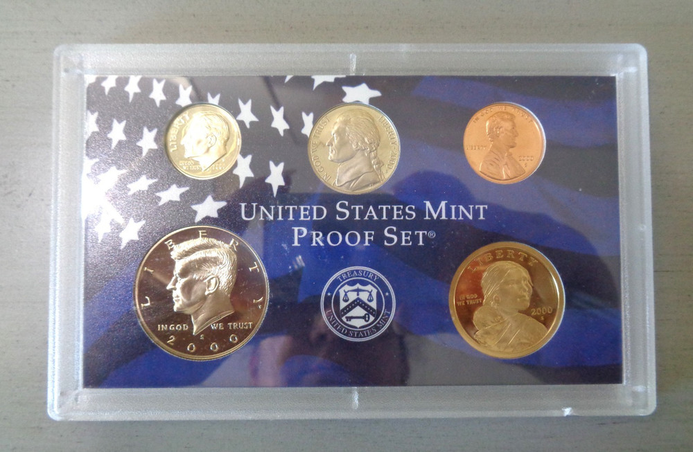 United States 2000 Mint Proof Set.
