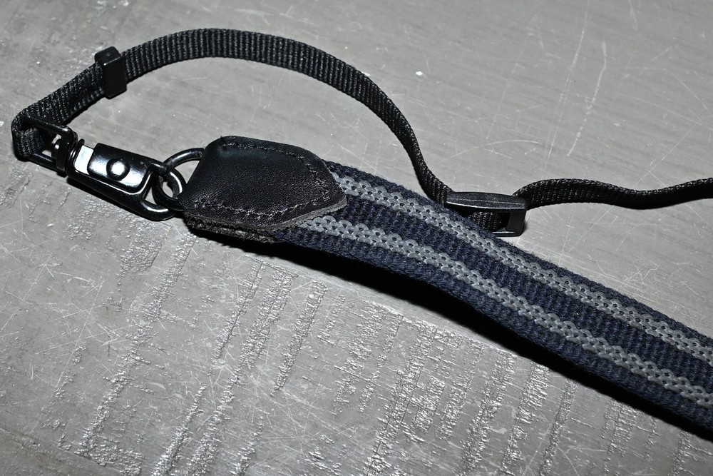 Nikon Professional Services neck strap
