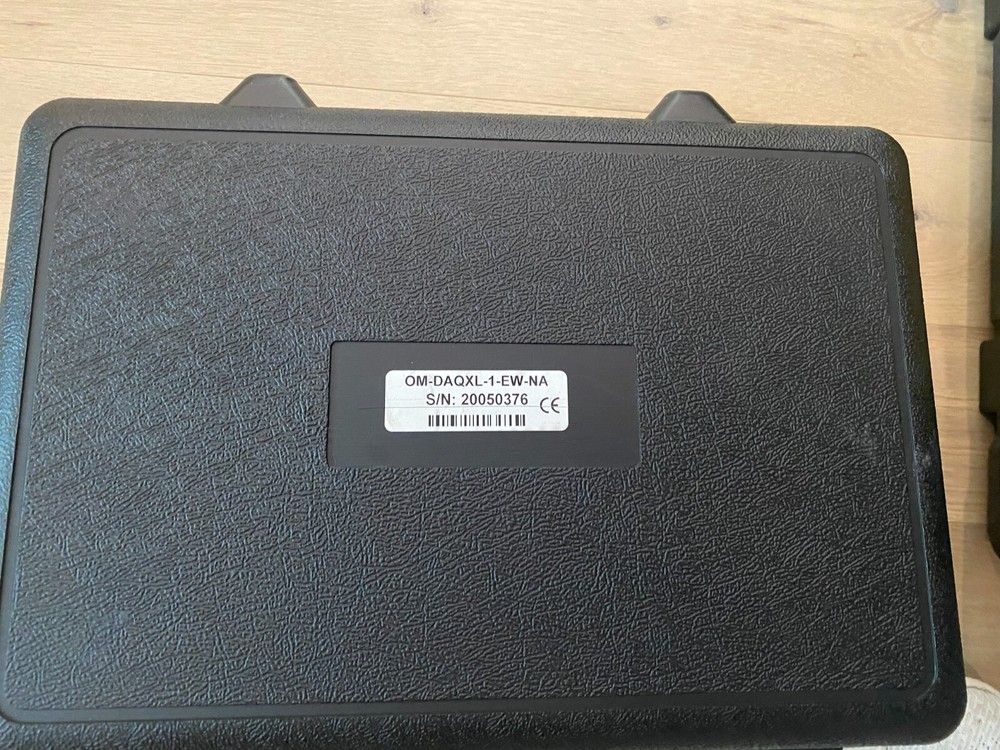 Omega Engineering OM-DAQXL-2-NA Universal Input Touch Screen Dat LOGGER