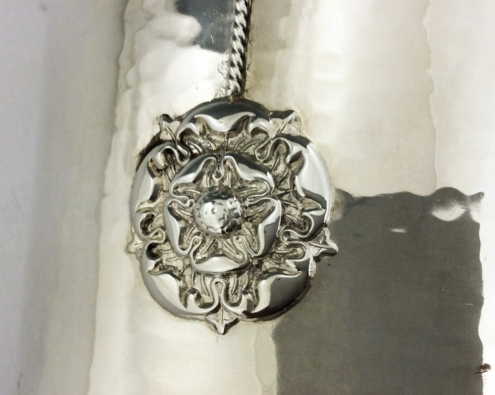 ARTS & CRAFTS SOLID SILVER JAM / PRESERVE POT A.E. JONES 1913