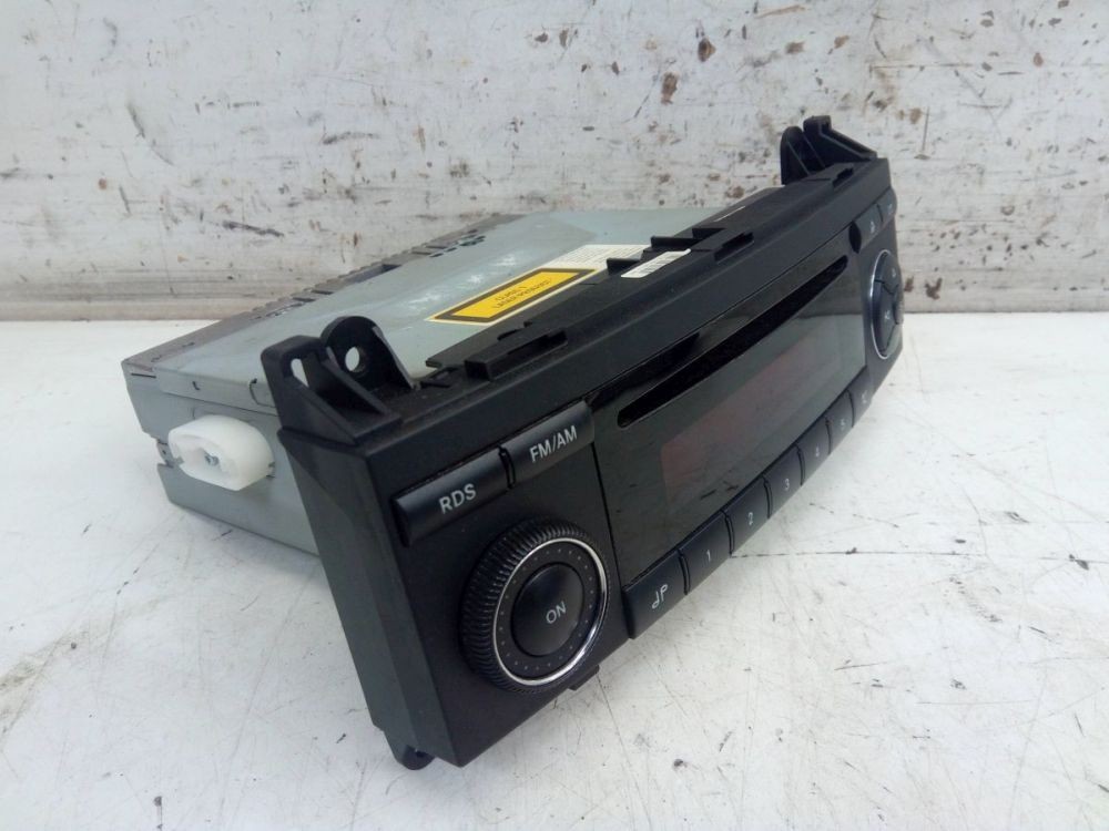 Radio/CD Changer Combination *CODE Not Available. Suitable for Mercedes-Benz