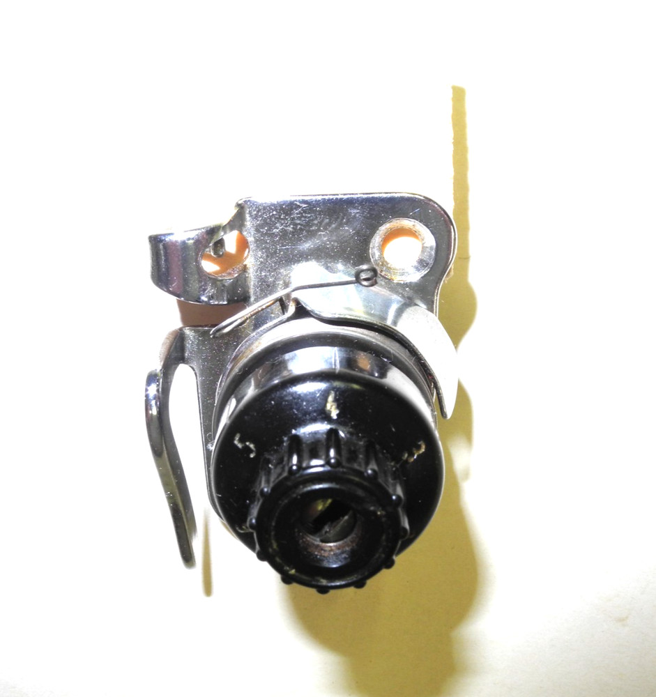 VINTAGE "PHAFF" SEWING MACHINE MODEL #130 COMPLETE THREAD TENSION, NICE SHAPE