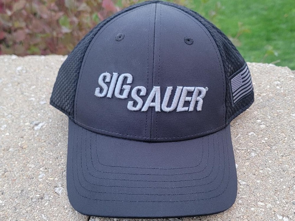 SIG SAUER BLACK MESH BACK TRUCKER ADJUSTABLE CAP HAT