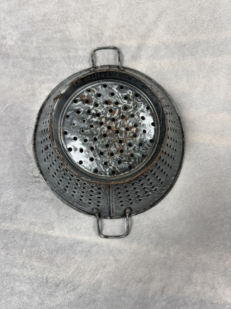 Vintage Graniteware Enamel Strainer Kitchen Colander Bowl w/ Primitive Handles