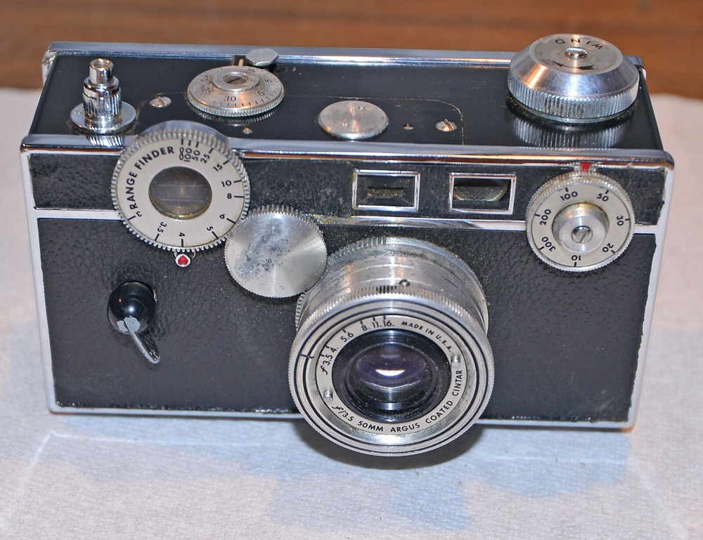 Argus C3 Bridge Rangefinder Camera, Plus Leather Case