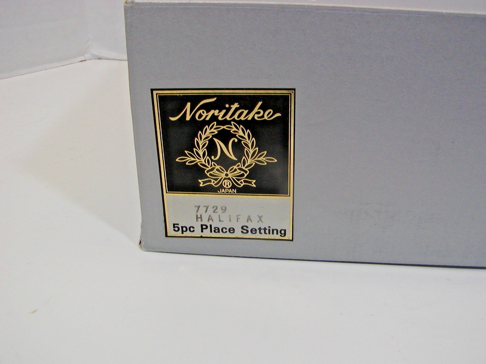NEW NORITAKE HALIFAX 5 PIECE PLACE SETTING
