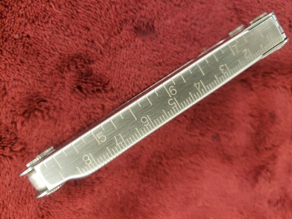 Leatherman ~ PST Multi tool 0400 0600 Date Codes