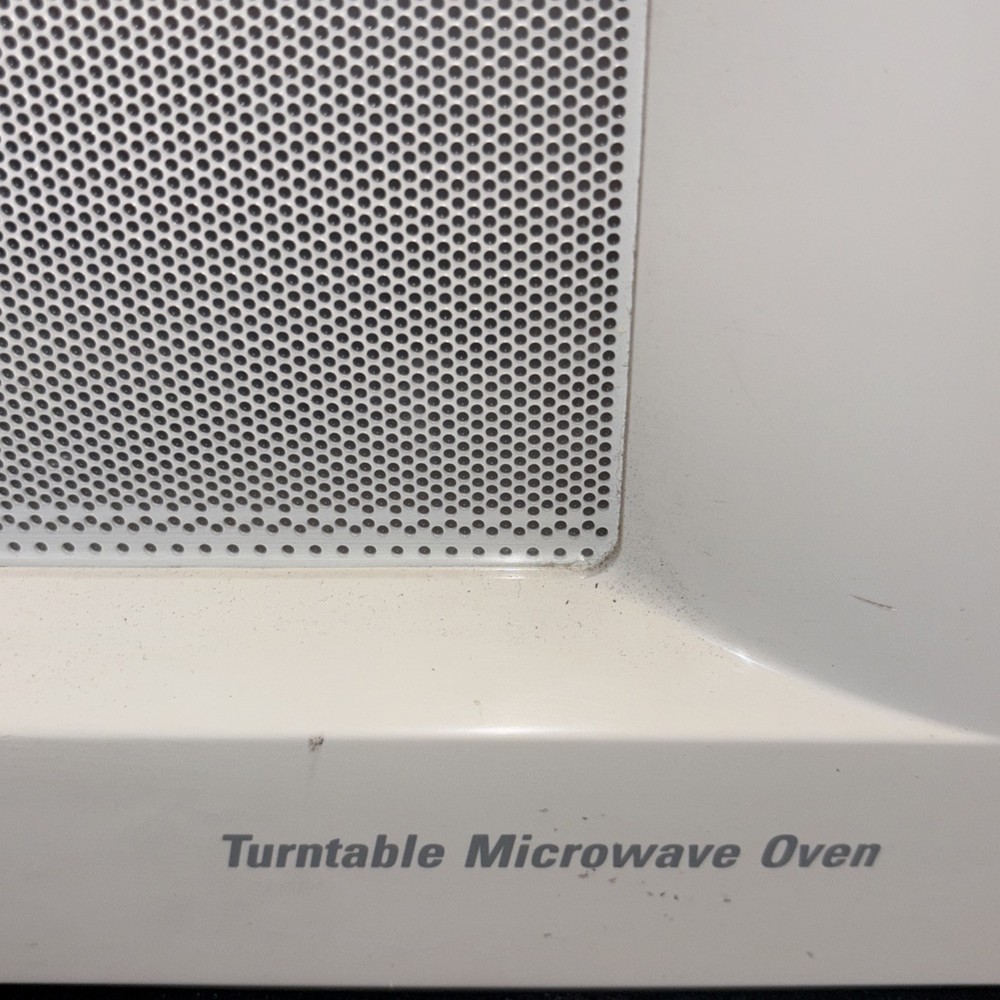 GE Turntable Microwave Oven