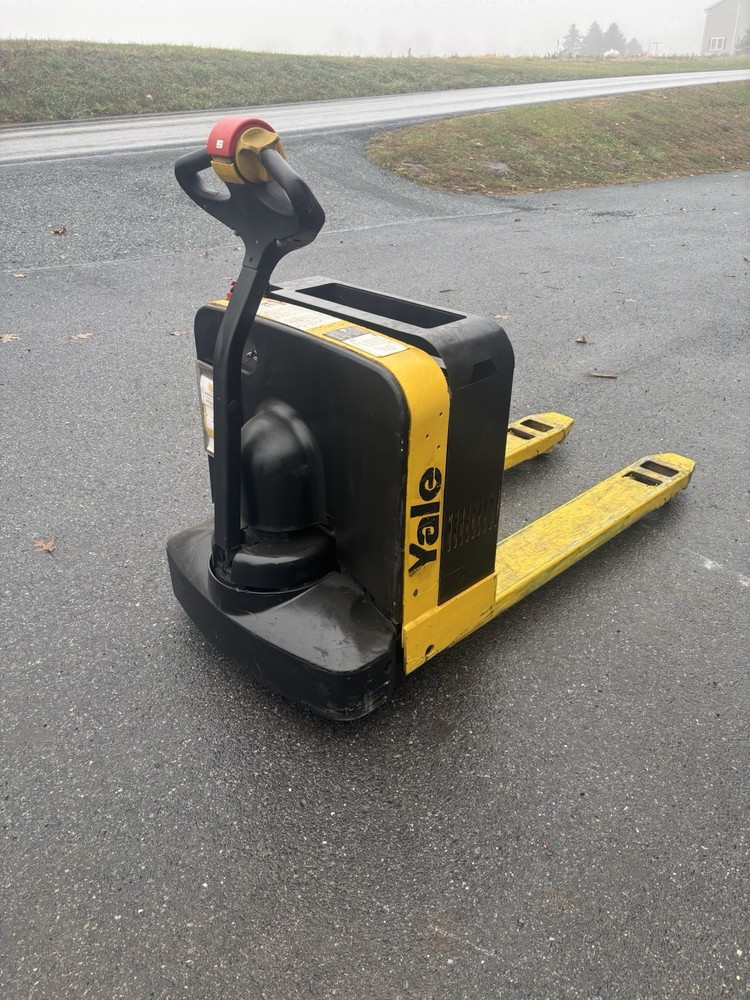 Yale Electric Pallet Jack
