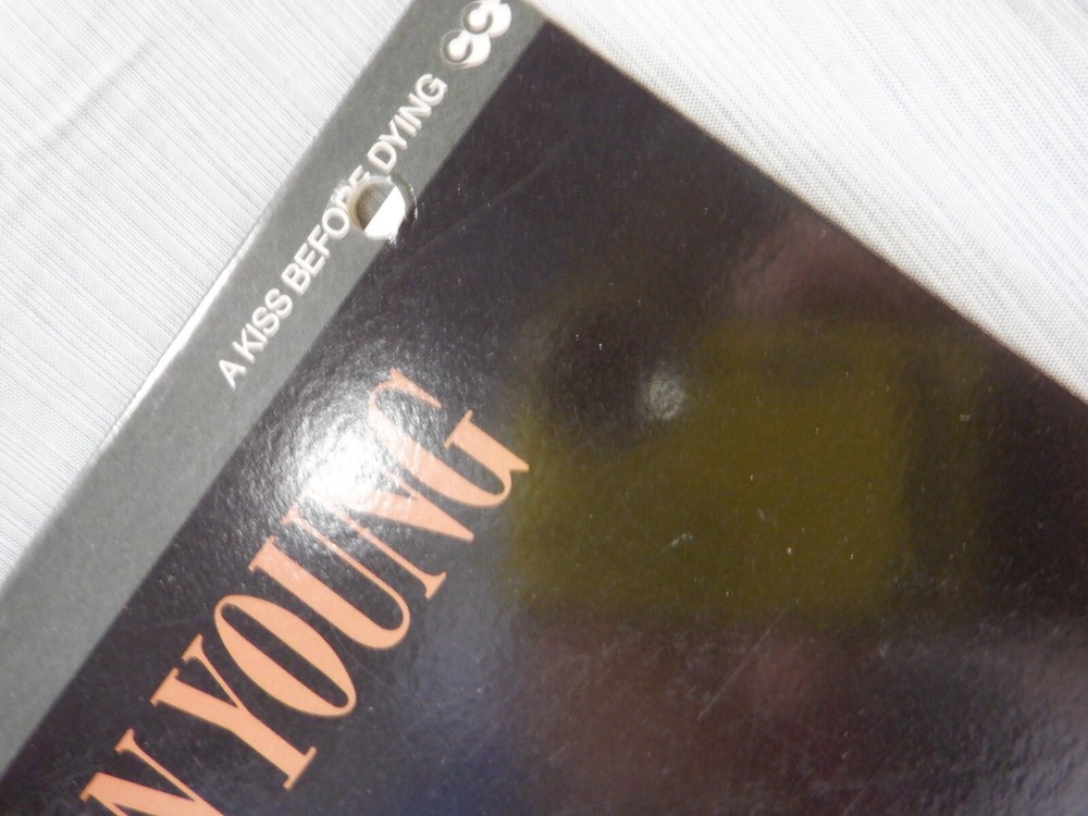 Laserdisc - A Kiss Before Dying - Great Condition