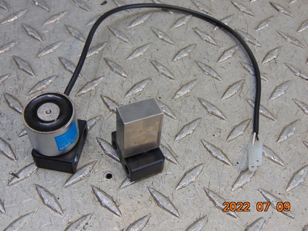KANETEC KE-3RA ELECTRO MAGNETIC HOLDER