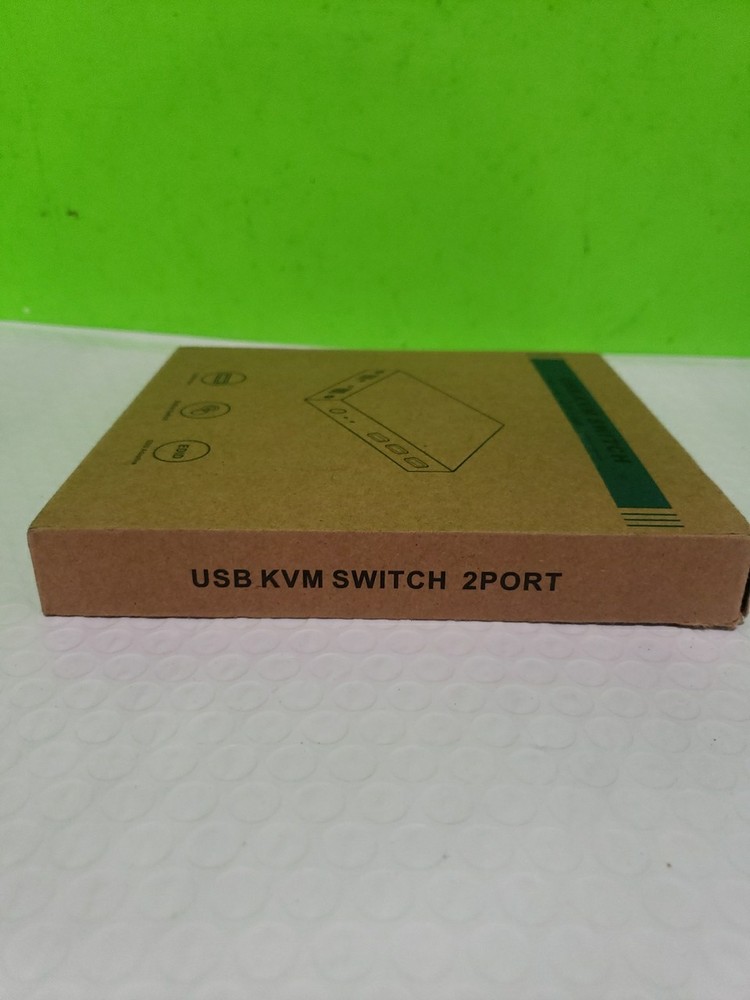 Greathtek USB 3.0 KVM Switch 2 port Very Good Condition
