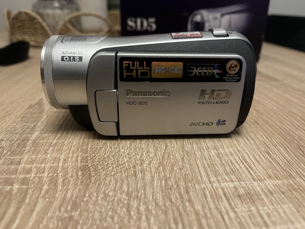 Panasonic HDC-SD5 HD Handheld Digital Camcorder - Silver