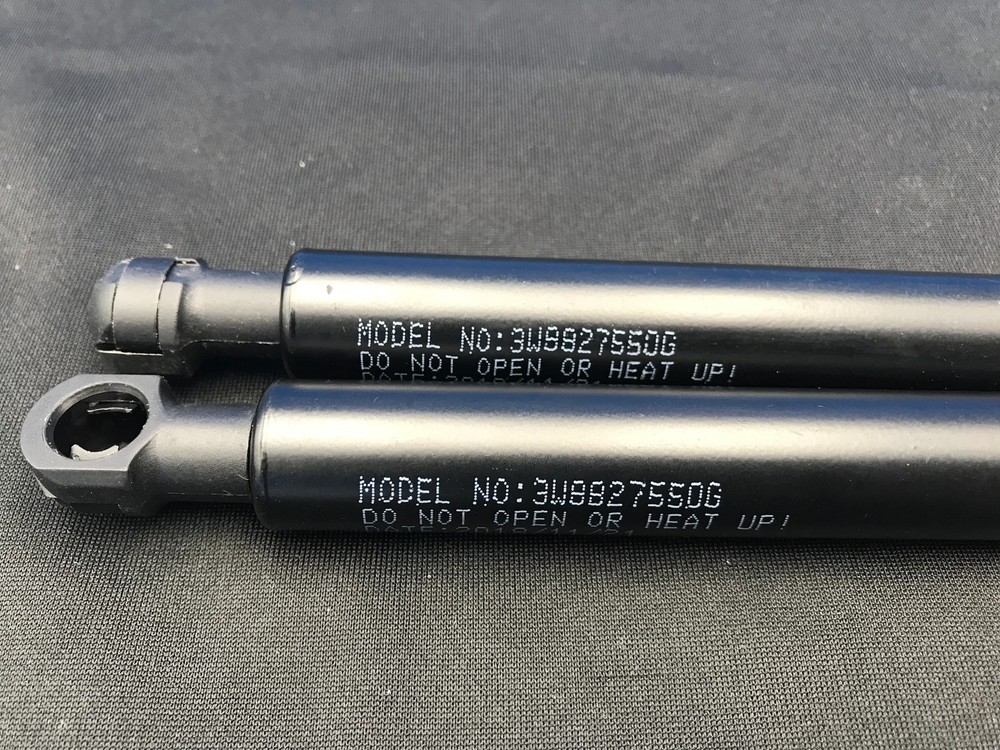 Bentley Continental GT trunk shocks lift support left and right struts