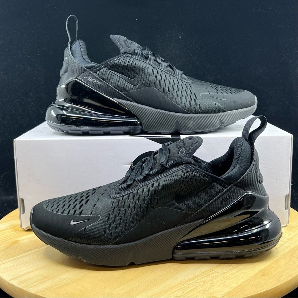 Nike Air Max 270 Triple Black Men's Sneakers Size 10.5 Black AH8050-005 NEW