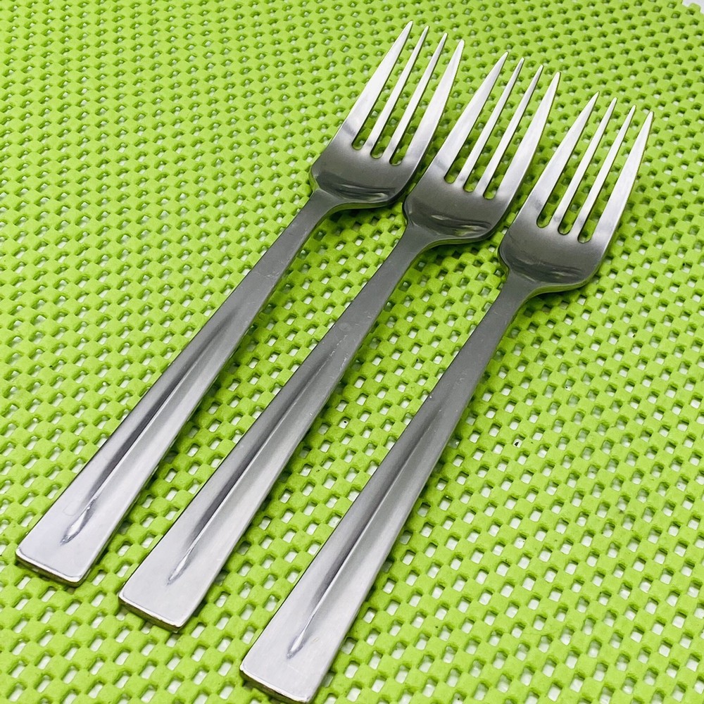 Gourmet Settings SOHO Stainless Flatware 3 Dinner Forks 7 7/8” Length