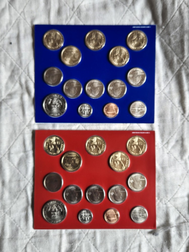 2010 D & P uncirculated US Mint coin set