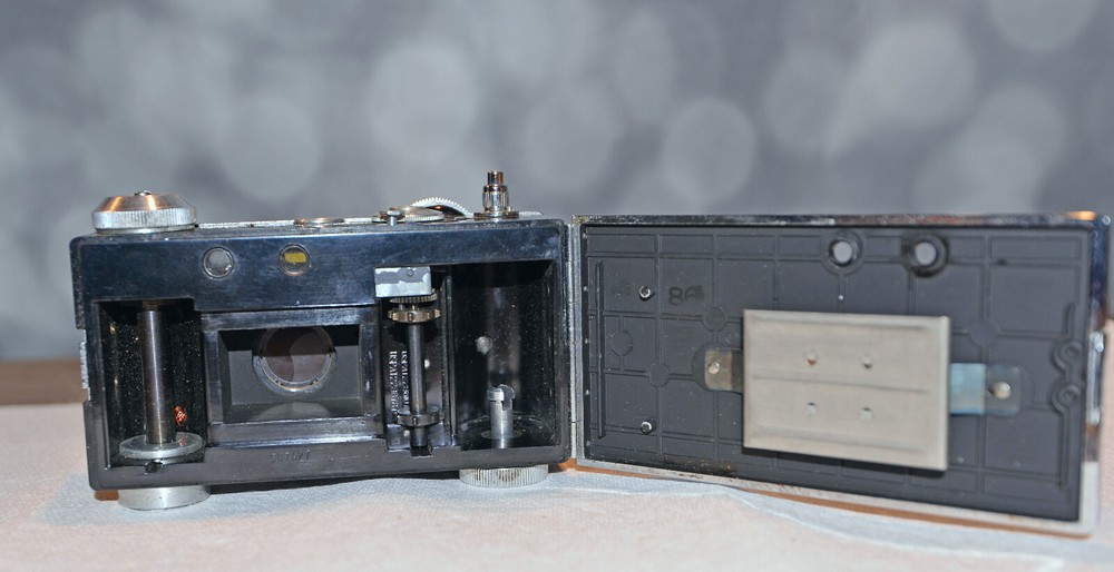 Argus C3 Bridge Rangefinder Camera, Plus Leather Case