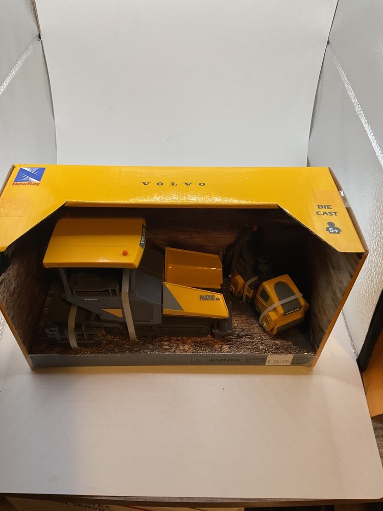 New Ray Volvo P6820D DD258 Diecast Construction Vehicles