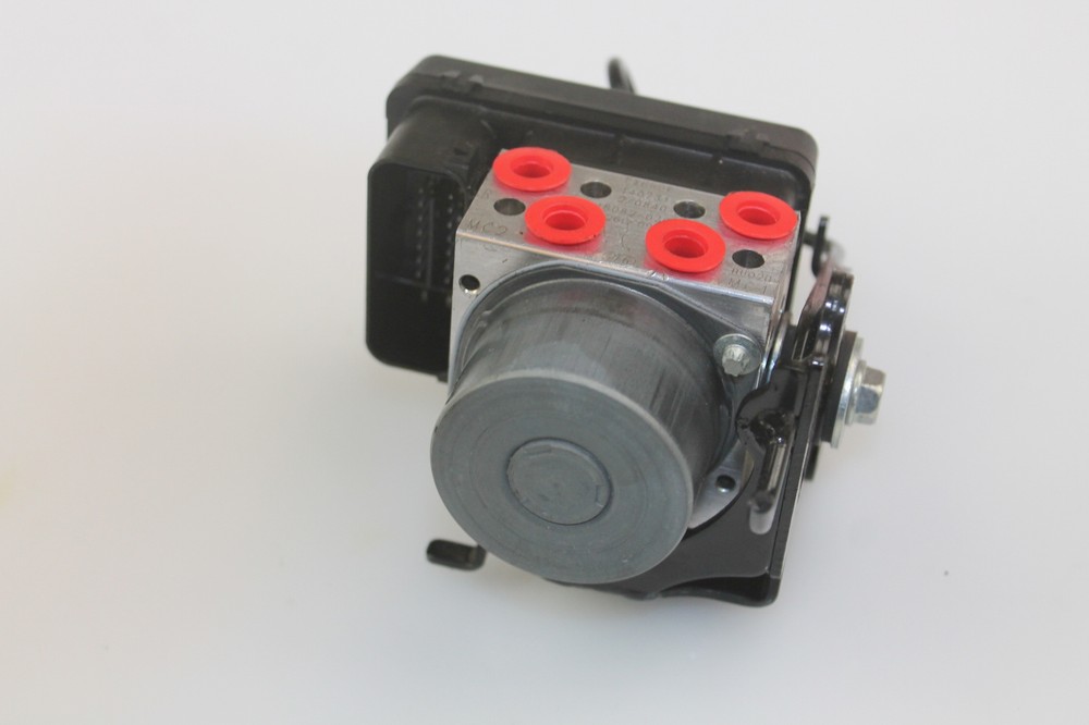 2015 kawasaki ninja 650 OEM ABS PUMP UNIT MODULE
