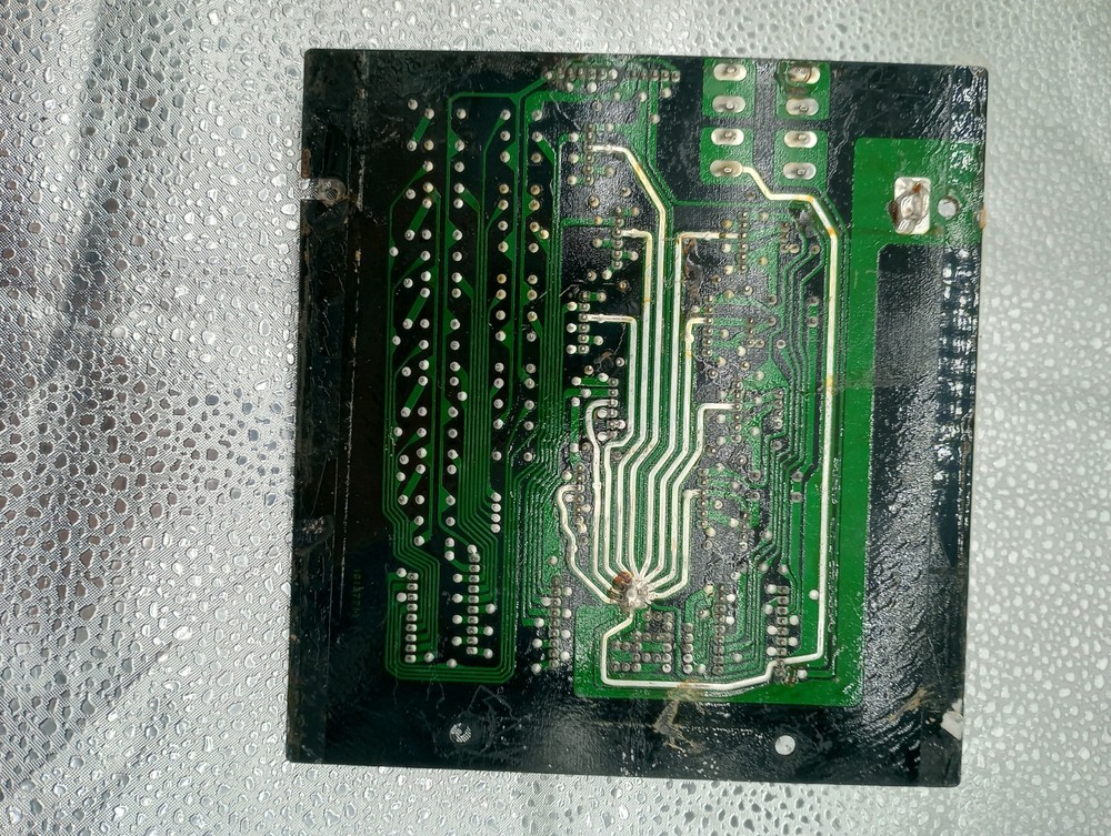 NuTone Intercom IM-4006 Music System with Cassette + 6 Speakers + Computer Board