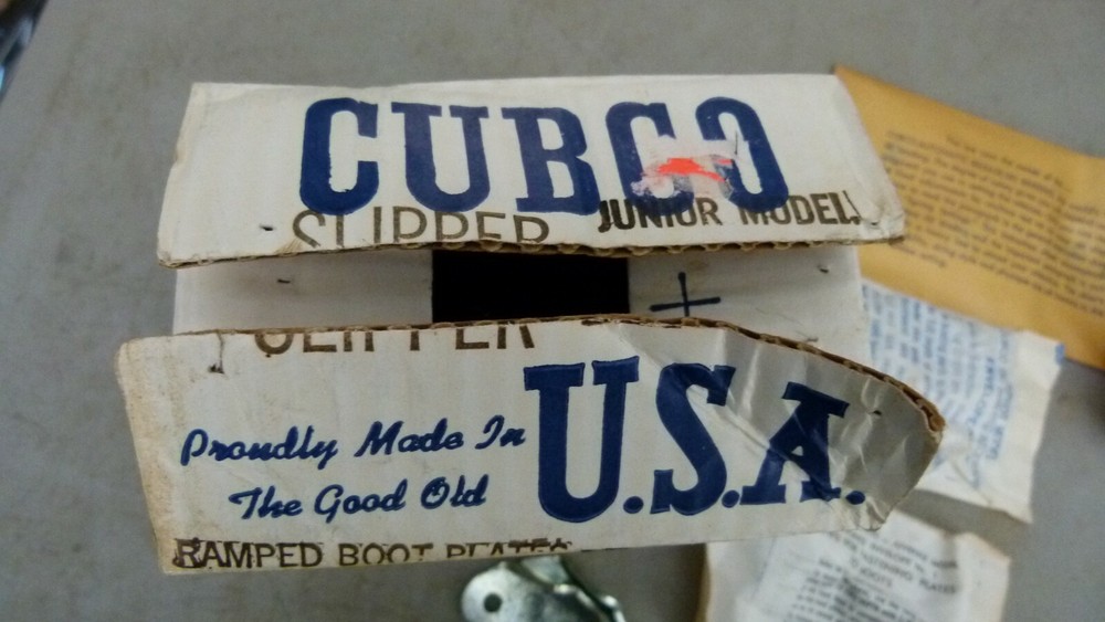 Vintage CUBCO Junior Model Ski Equipment Bindings Automatic Release, Slipper