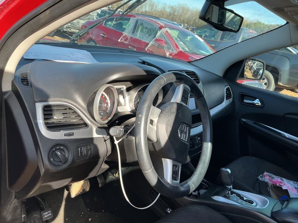 JOURNEY 2015 Glove Box 4963619