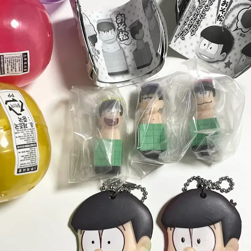 Ossomatsu Gacha Keyring & Goods Bundle (New) Official