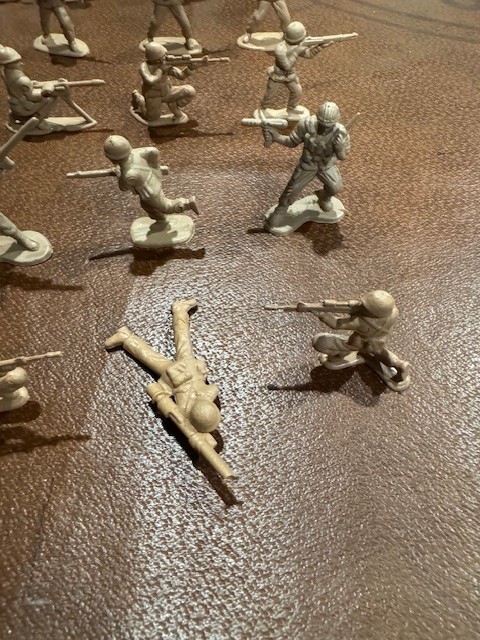 Plastic Soldier Figurines - Bundle of 48 - Plastic - Pre owned