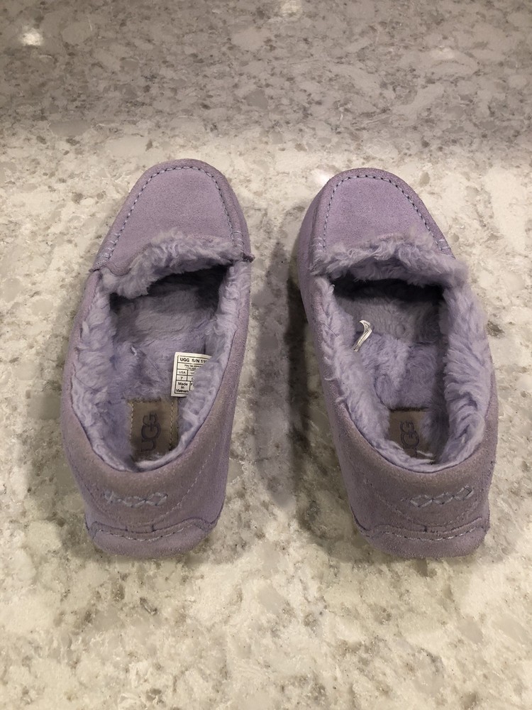 UGG Ansley Woman’s Suede Wool Lined Purple Slippers Size 7
