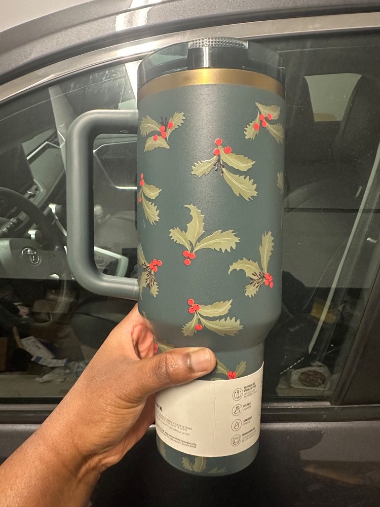 Stanley Holiday Botanical Protour BNWT 40oz