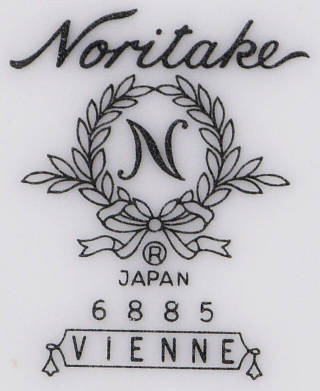 Noritake Vienne #6885 Oval Platter (12x8 3/4)