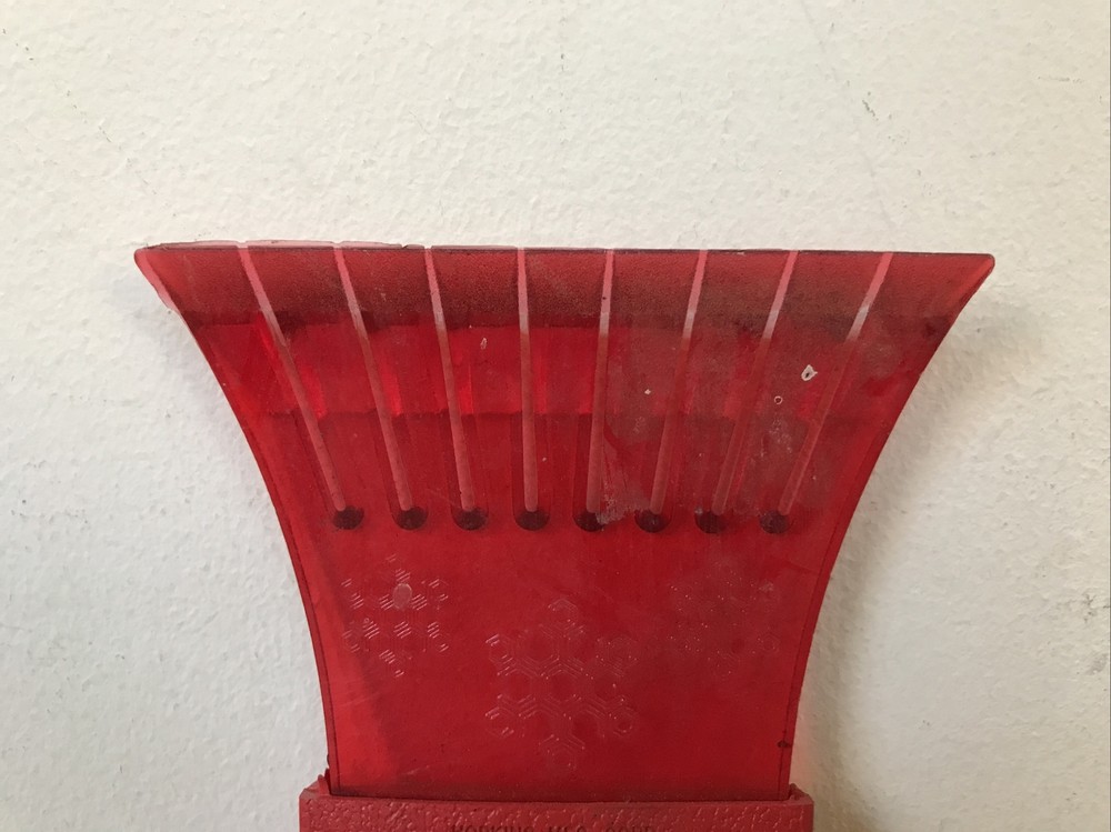 Vintage Hoppy Bright Red Plastic Ice Car Windshield Scraper Winter Tool
