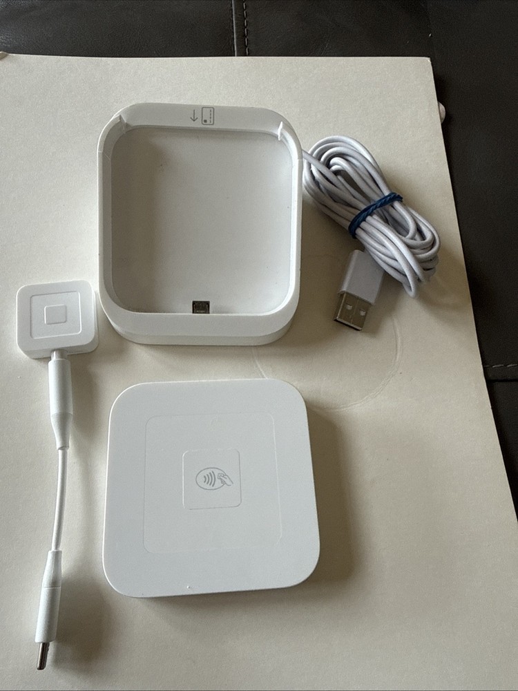 Square Model SPC1-01 Credit Card Reader with S7 Charging Dock - Tested - White