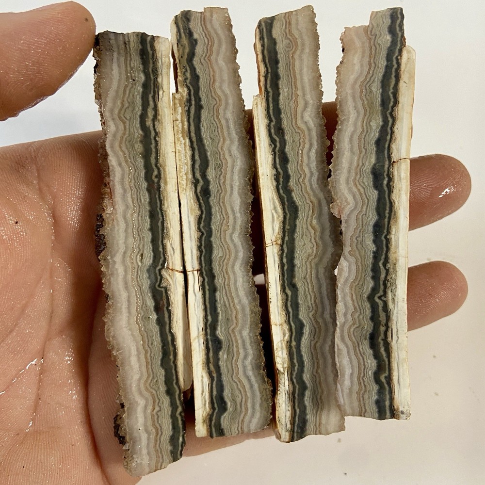 Druzy Calicite Rough (4 Pc) 5.09 Oz