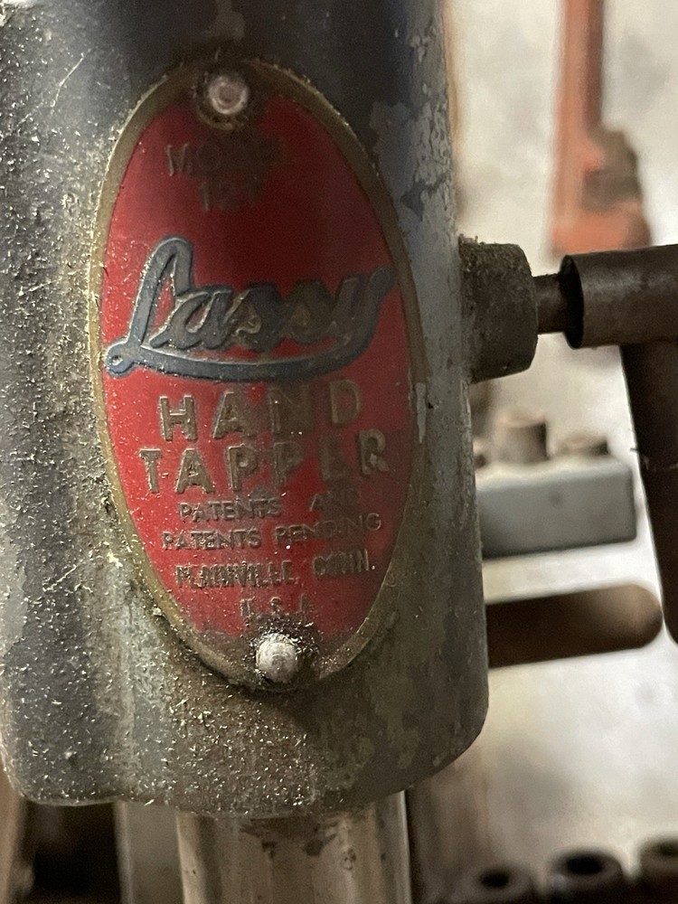 Lassy 12F Thread Tapping Machine with Tooling