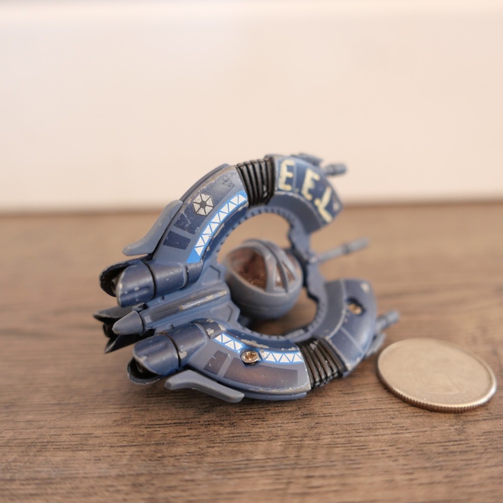 Star Wars Titanium Series DROID TRI-FIGHTER