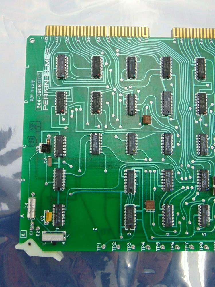 Perkin Elmer 644-0958-002 PCB Circuit Board *used working