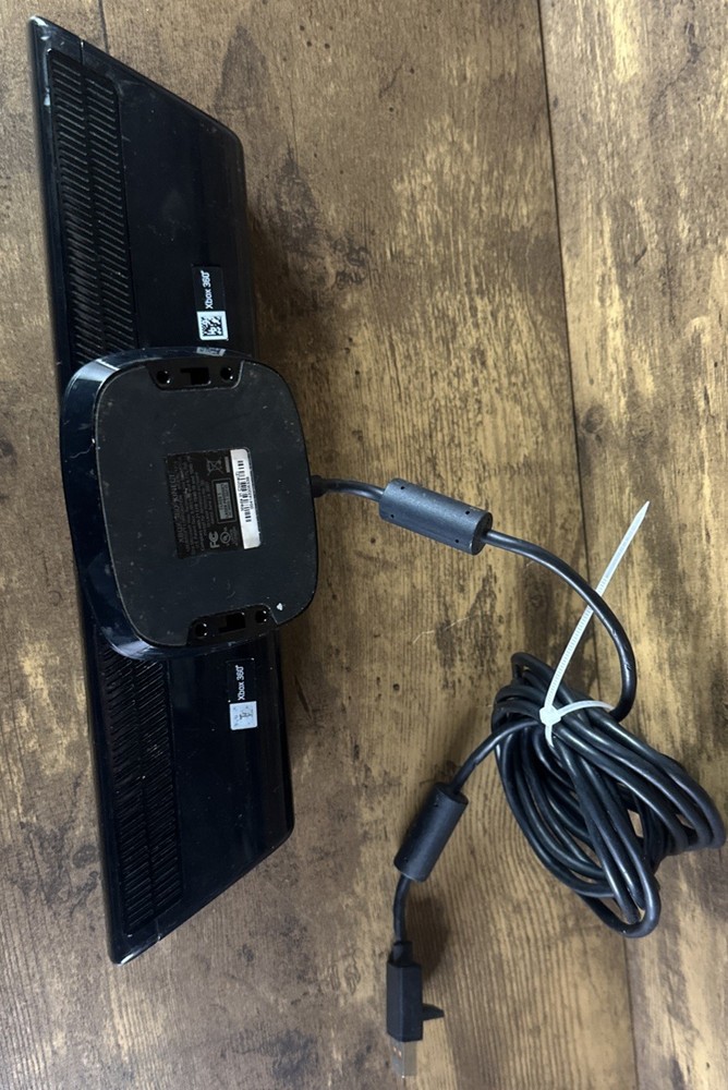 Microsoft 1414 Xbox 360 Kinect Sensor Bar Only - Black Pre Owned Tested Working