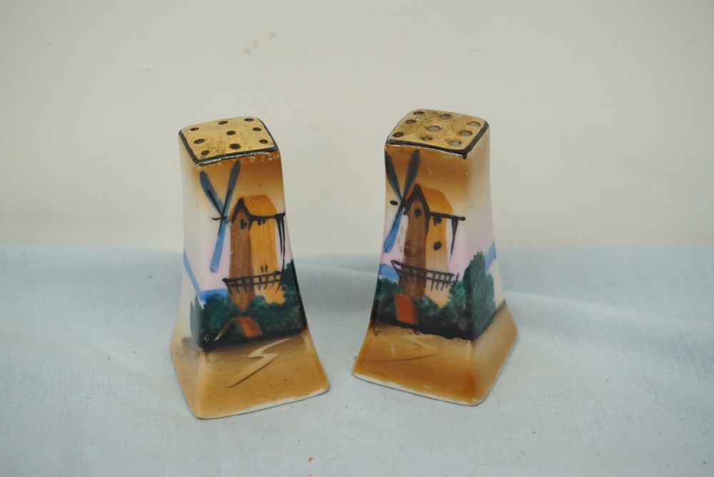 Salt & Pepper shakers-porcelain-windmills