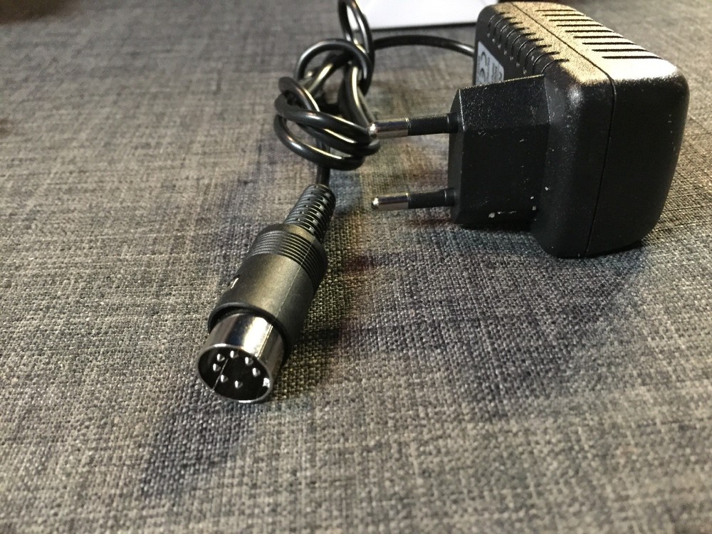 Atari XL XE Replacement Power Supply 2amps! US OR UK